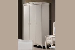 Шкаф 3-х дверный "Богемия"